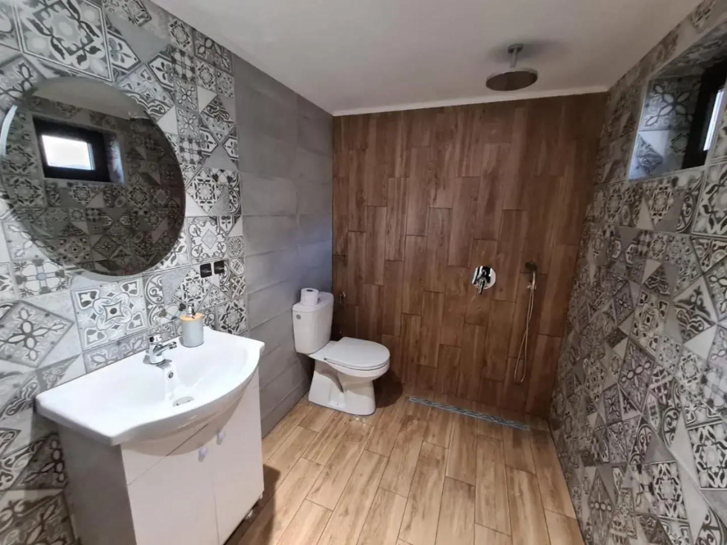 Guest House KN Malusha