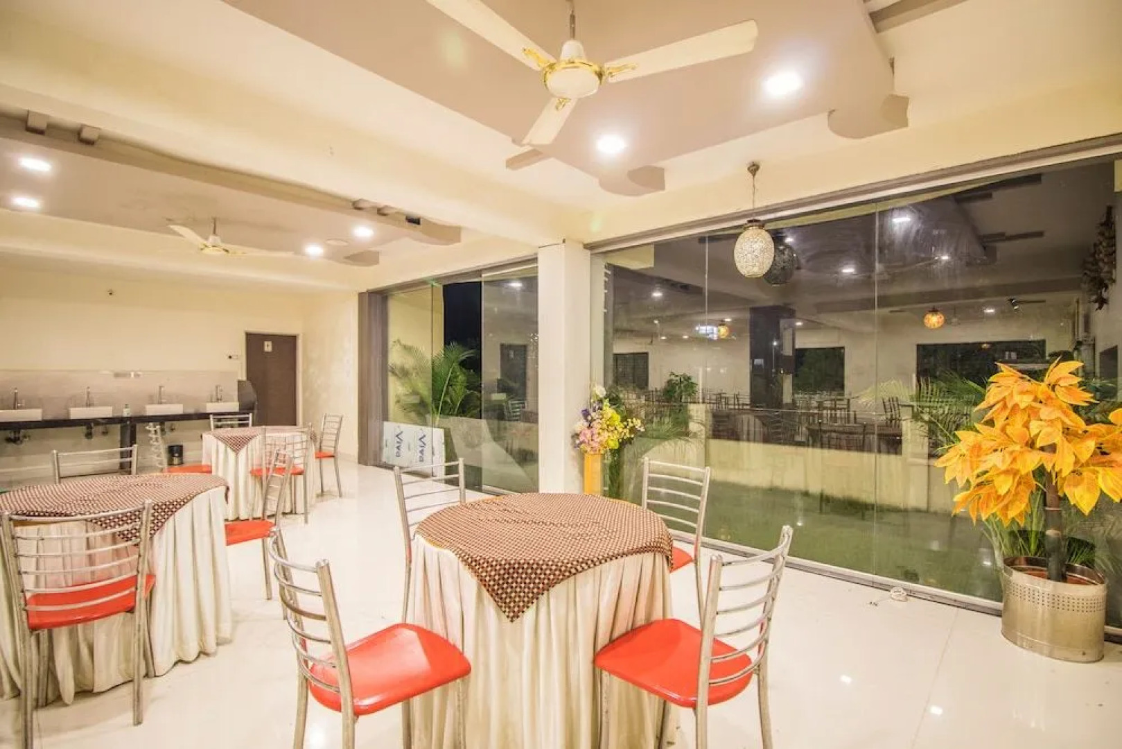 Hotel Yogiraj Palace