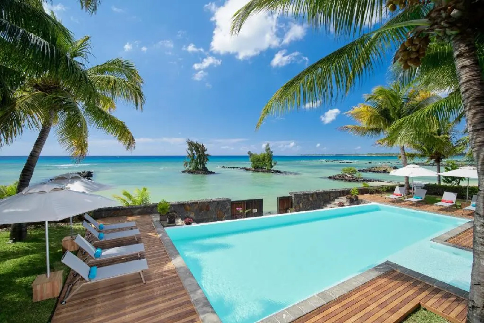 Bel Azur Beachfront Suites and Penthouses by Lov