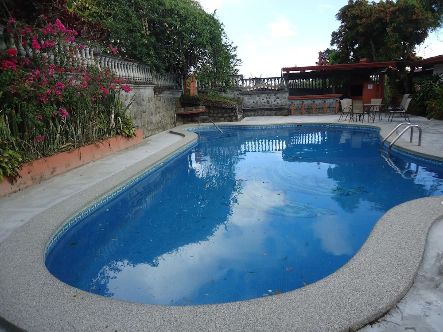 La Catalina Hotel and Suites