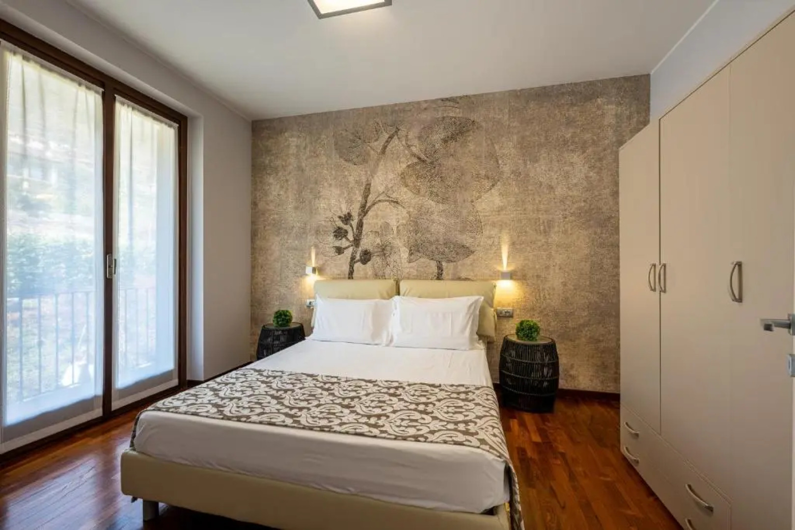 Villa Vittoria-Seasonal Warm Pool-Shared Sauna-Bellagio Village Residence