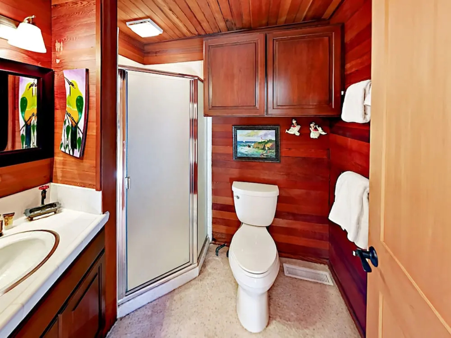 1355 Woodland Way Home 4 Bedrooms 2.5 Bathrooms Home