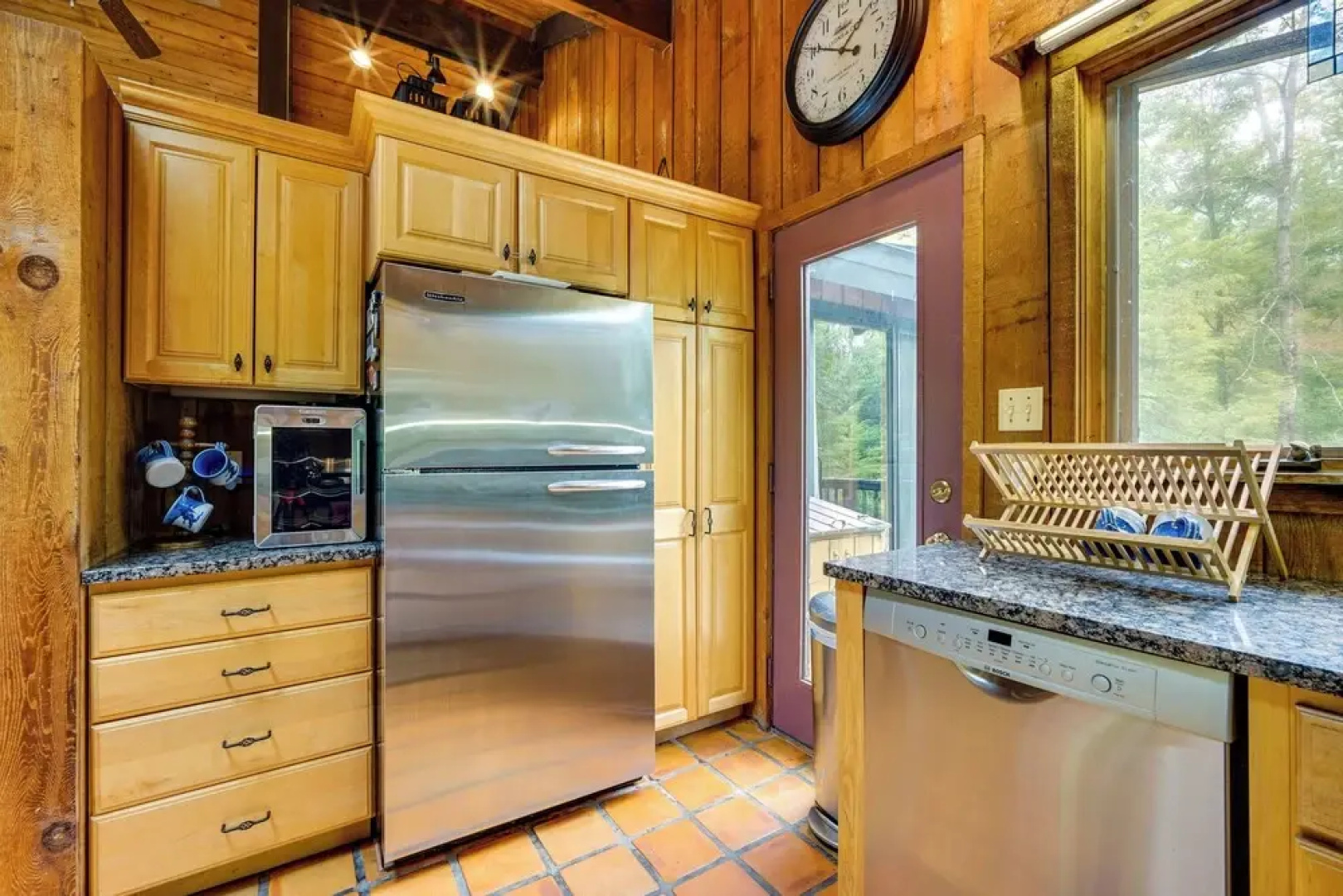 Jamaica Vacation Home w/ Deck: 8 Mi to Skiing!