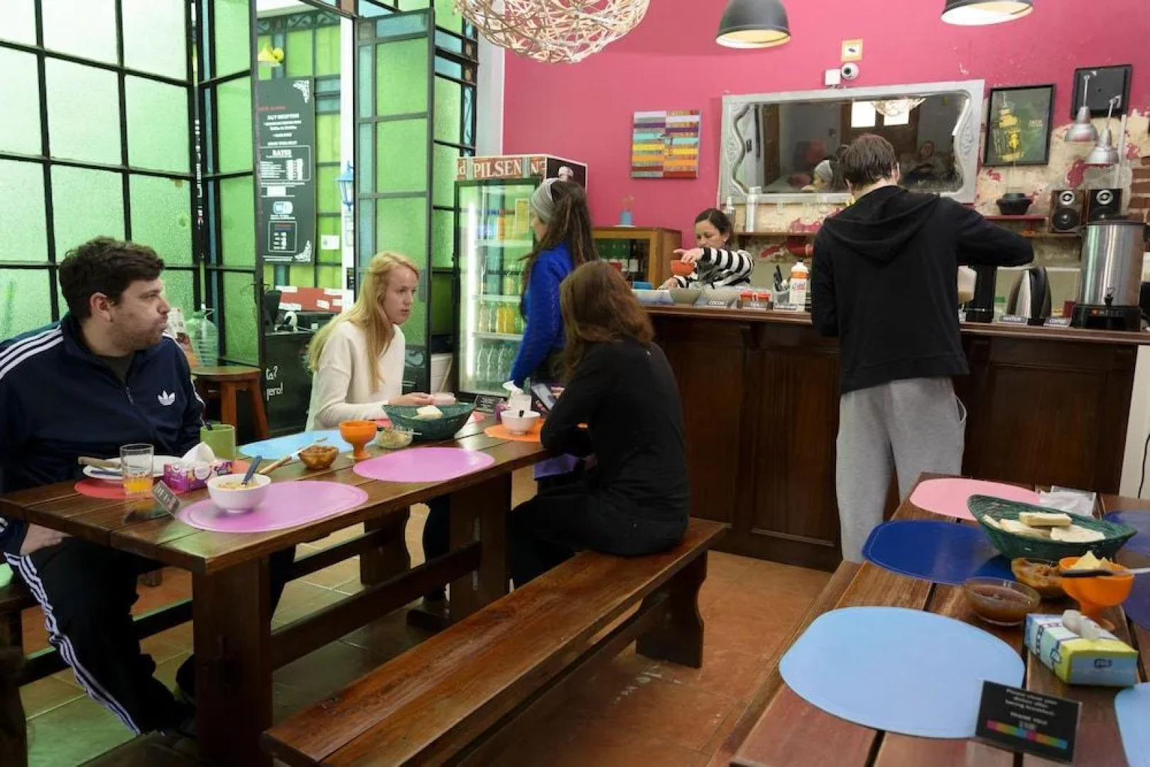 El Viajero Colonia Hostel & Suites