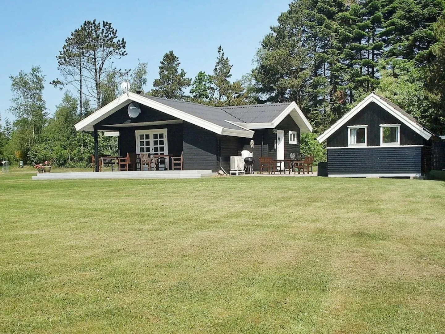 8 Person Holiday Home in Hojslev