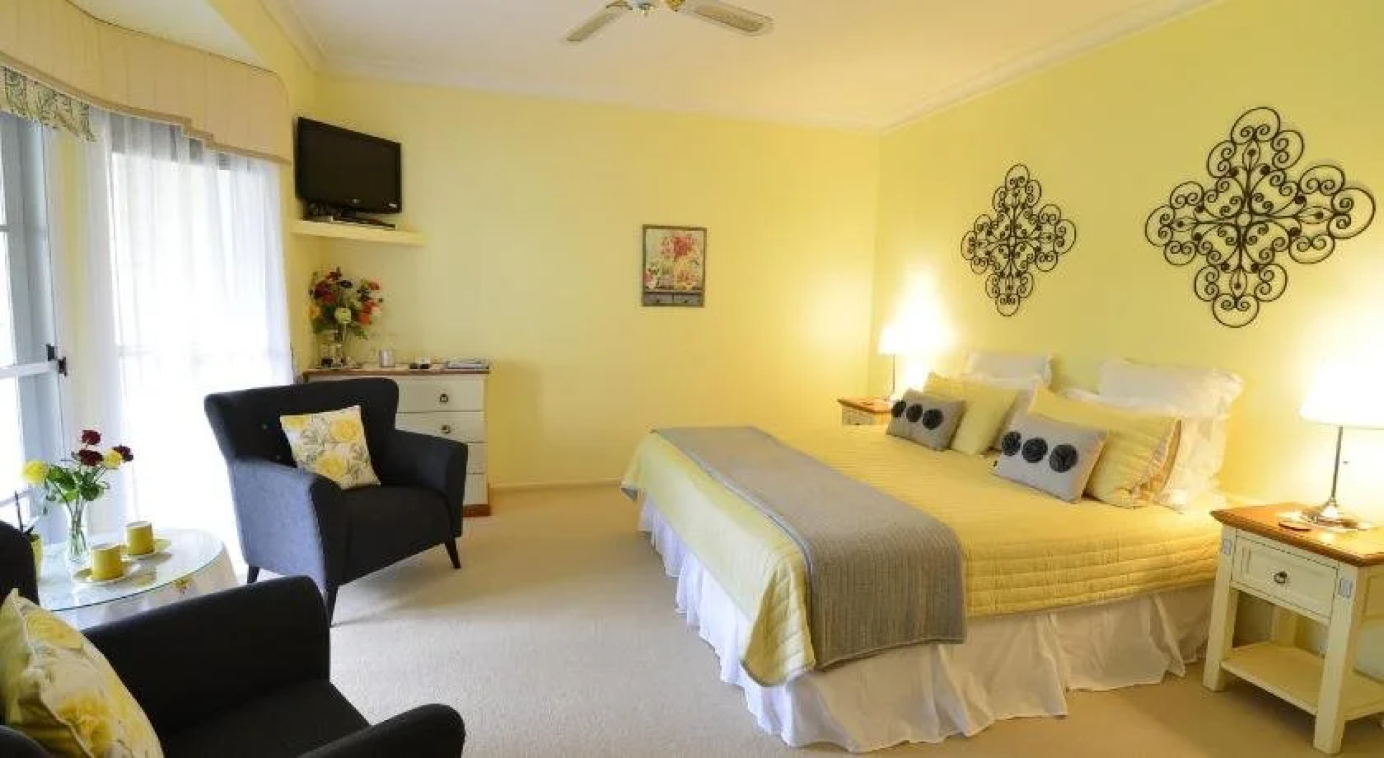 Rosevillehouse Bed & Breakfast