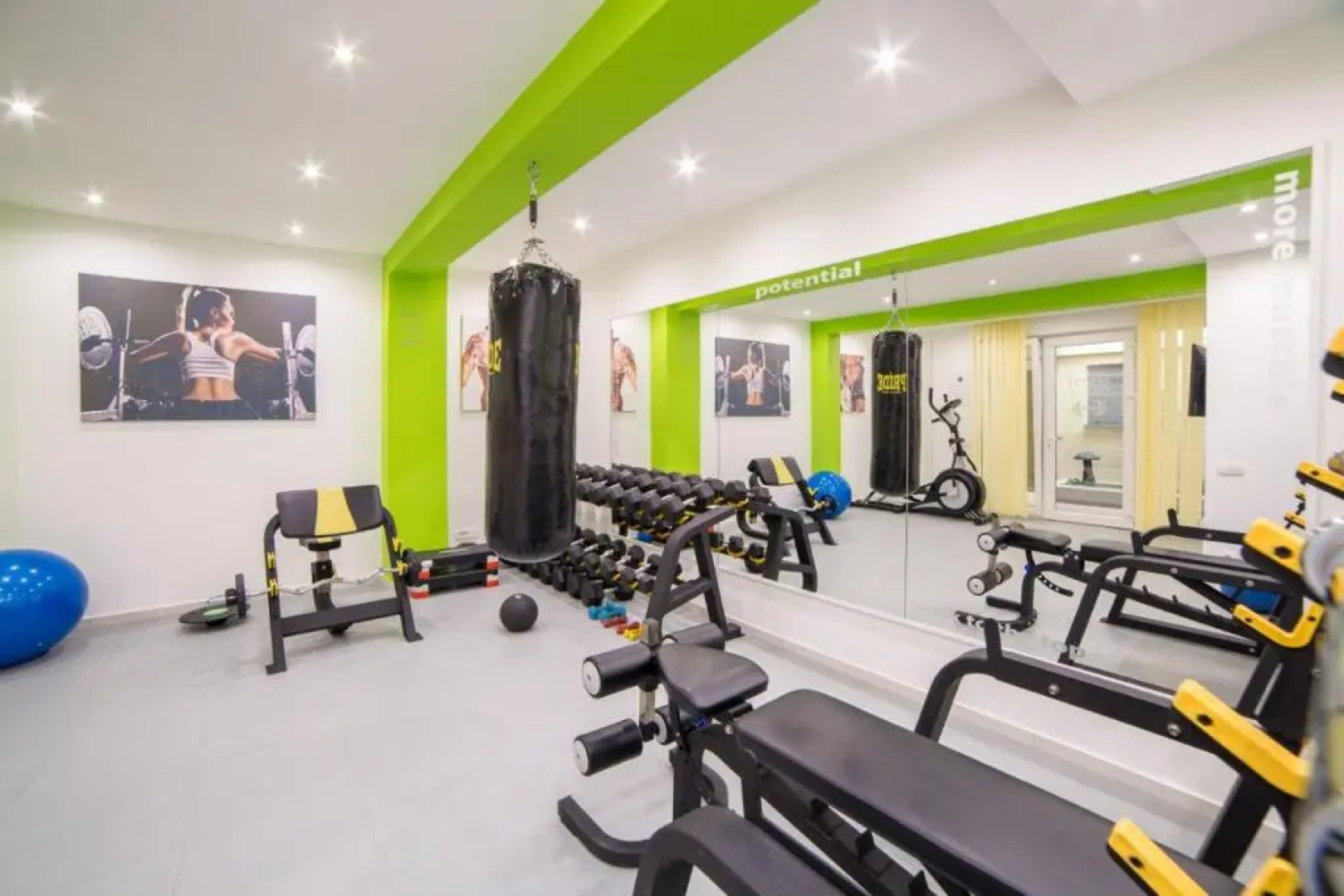 Family Lux Apartments - Lemon Garden and Pool