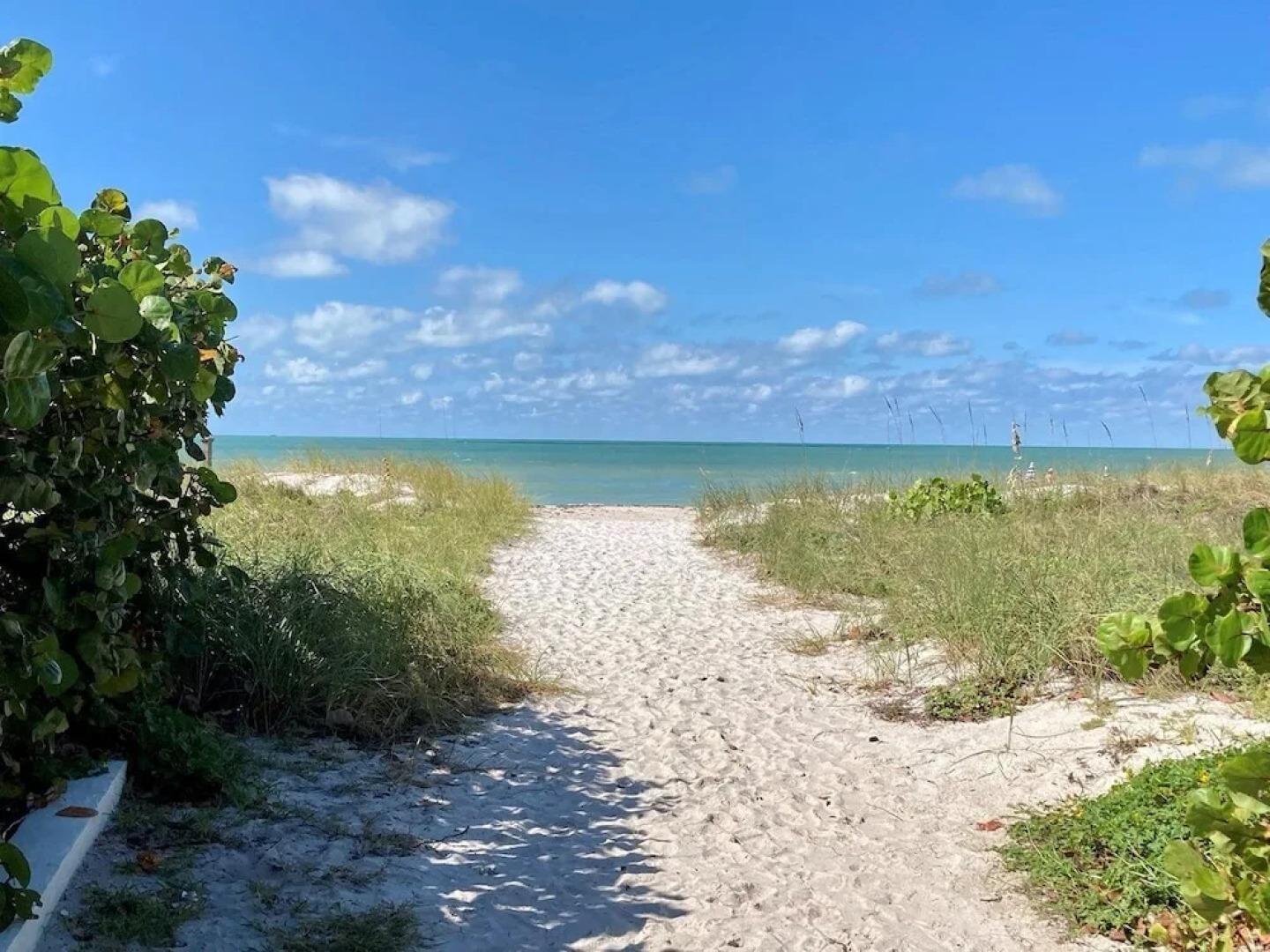 Sapphire Beach House 3 Bedroom Villa by RedAwning