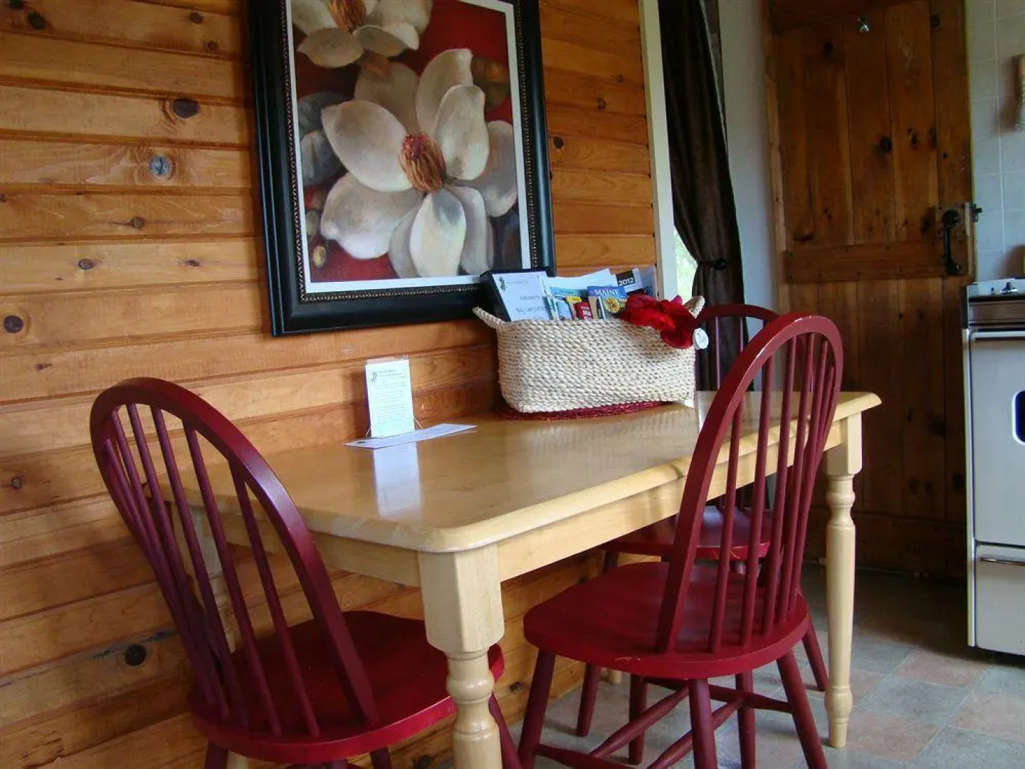 Bay Leaf Cottages & Bistro