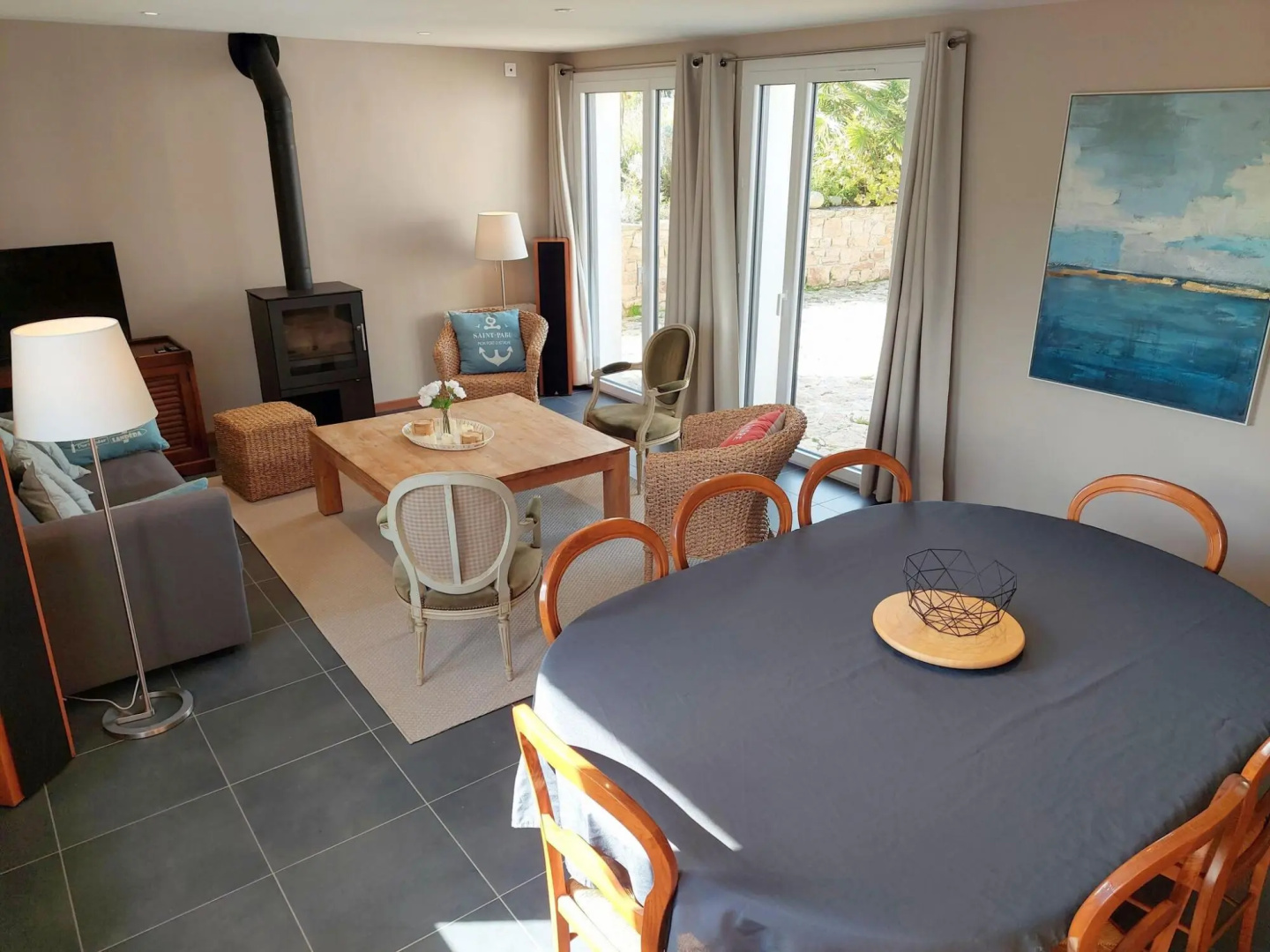 Breton holiday home in a quiet location near the beach