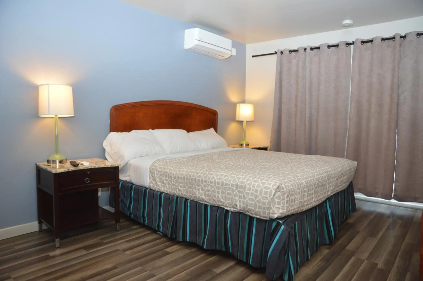 Glass Slipper Inn - Stanford Palo Alto