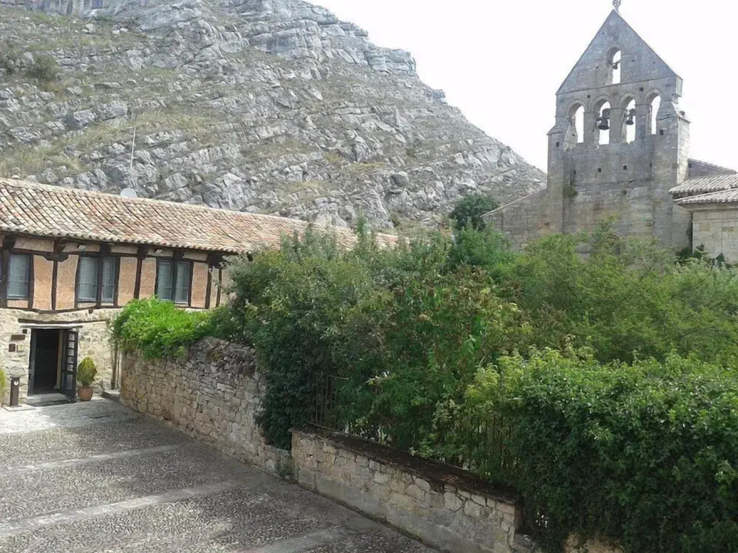 Posada Santa Maria La Real