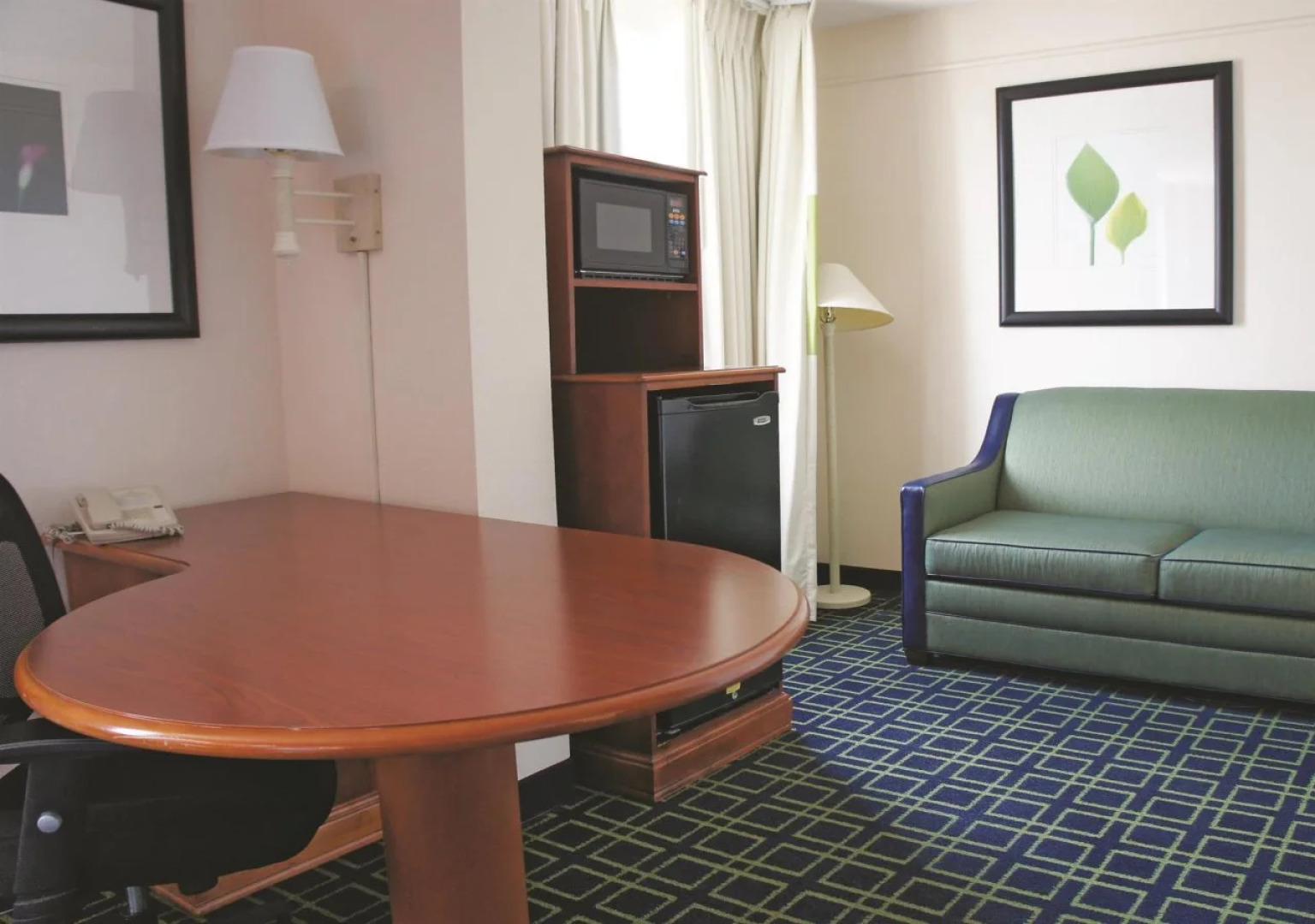 La Quinta Inn & Suites Tulsa Central