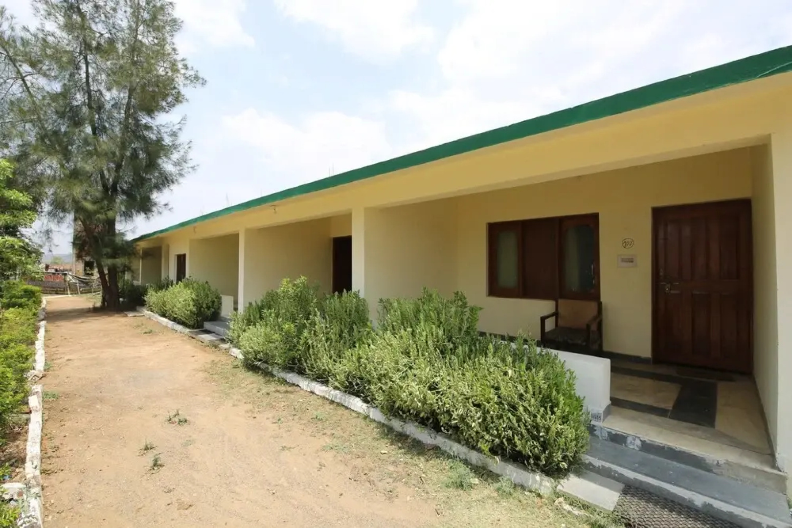SPOT ON 37245 Barasingha Resort