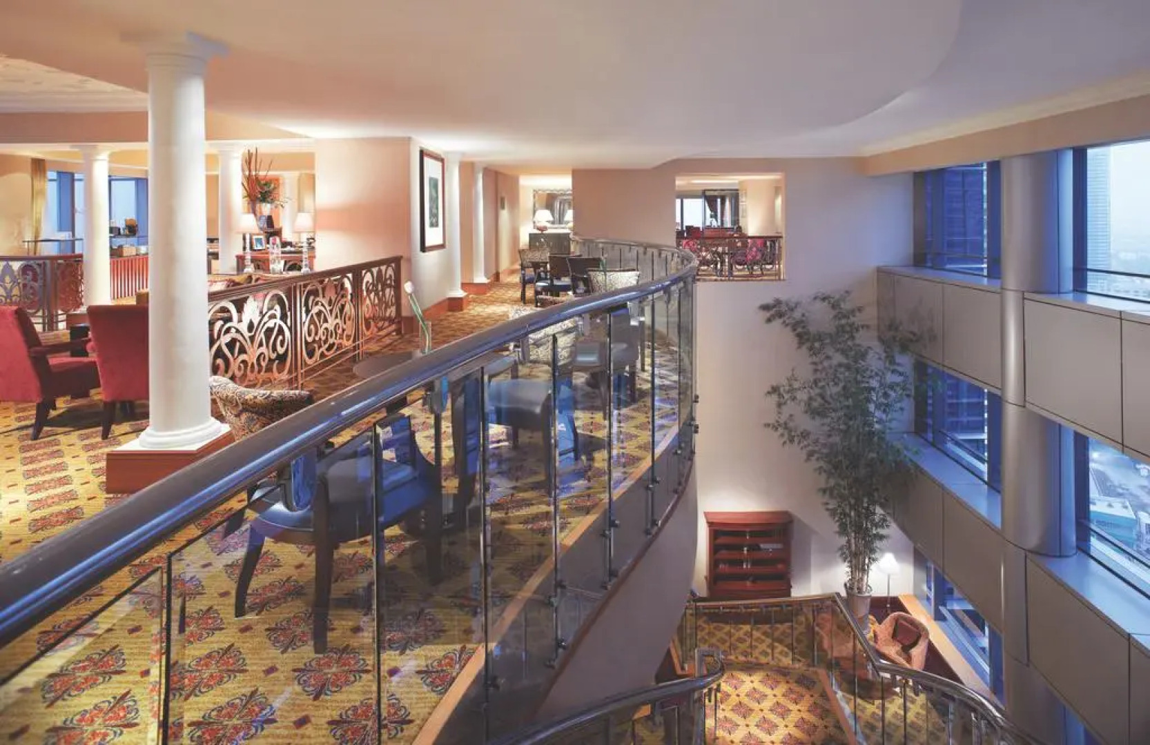 The Ritz-Carlton Jakarta, Mega Kuningan