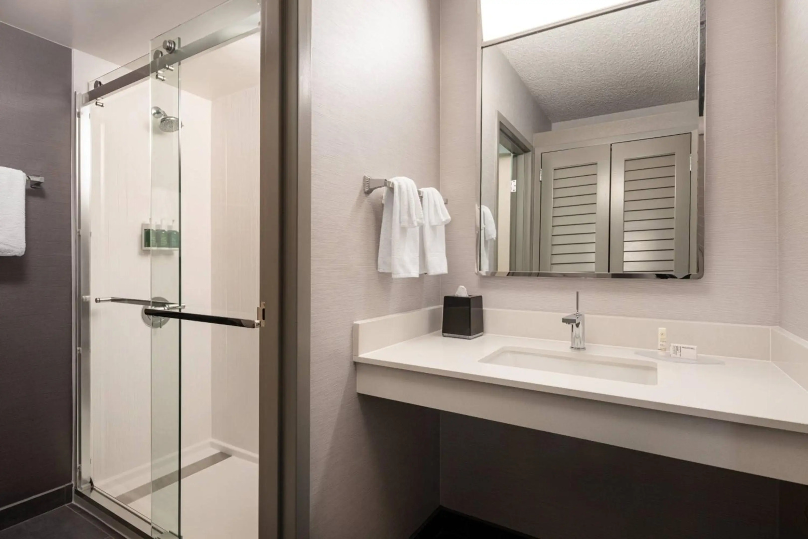 Courtyard by Marriott Seattle Southcenter