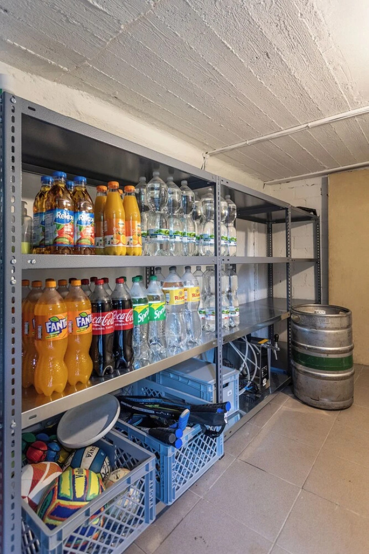 Cottage with pool playground and privacy