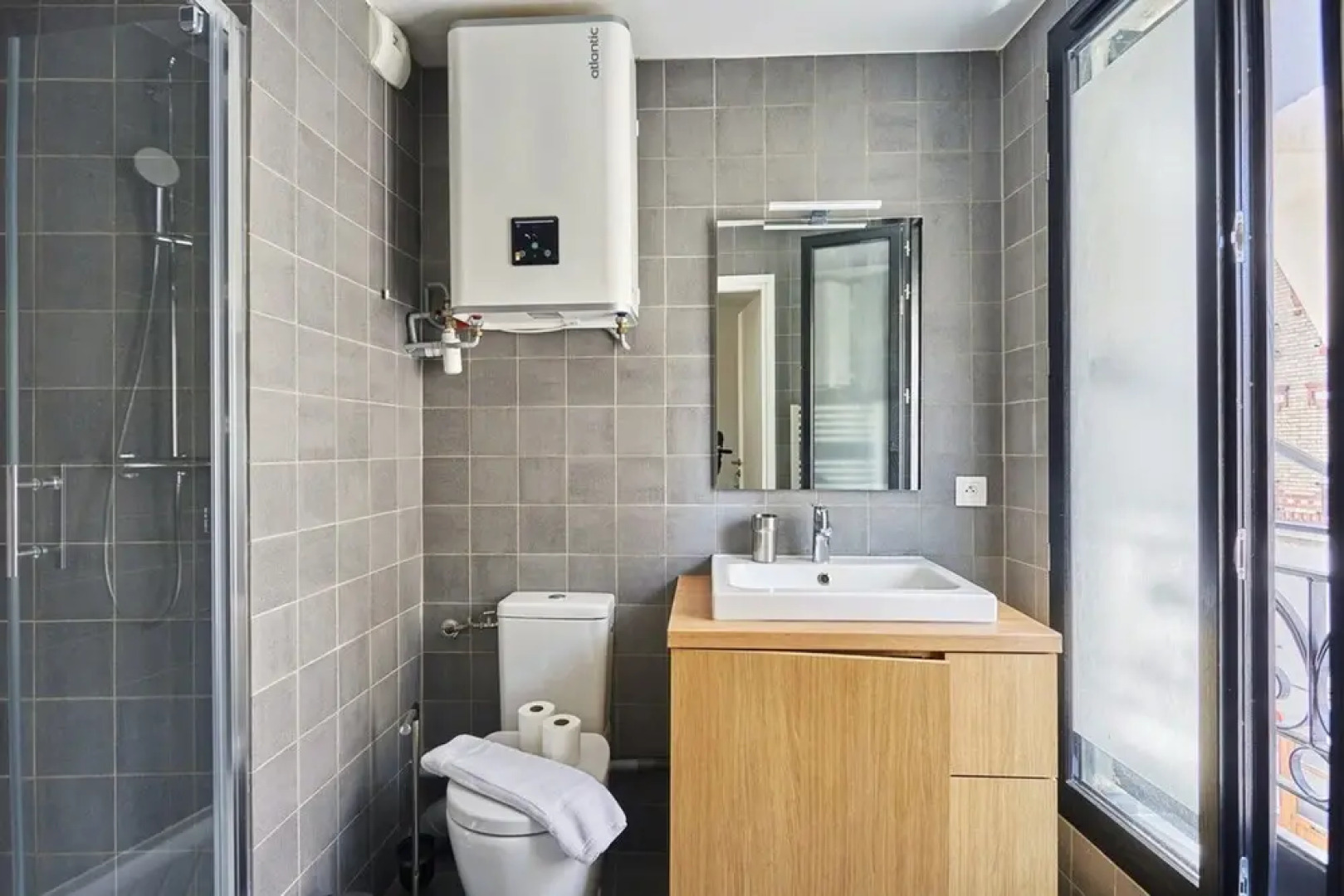 Modern Apartment Boulogne Facing "les Passages"