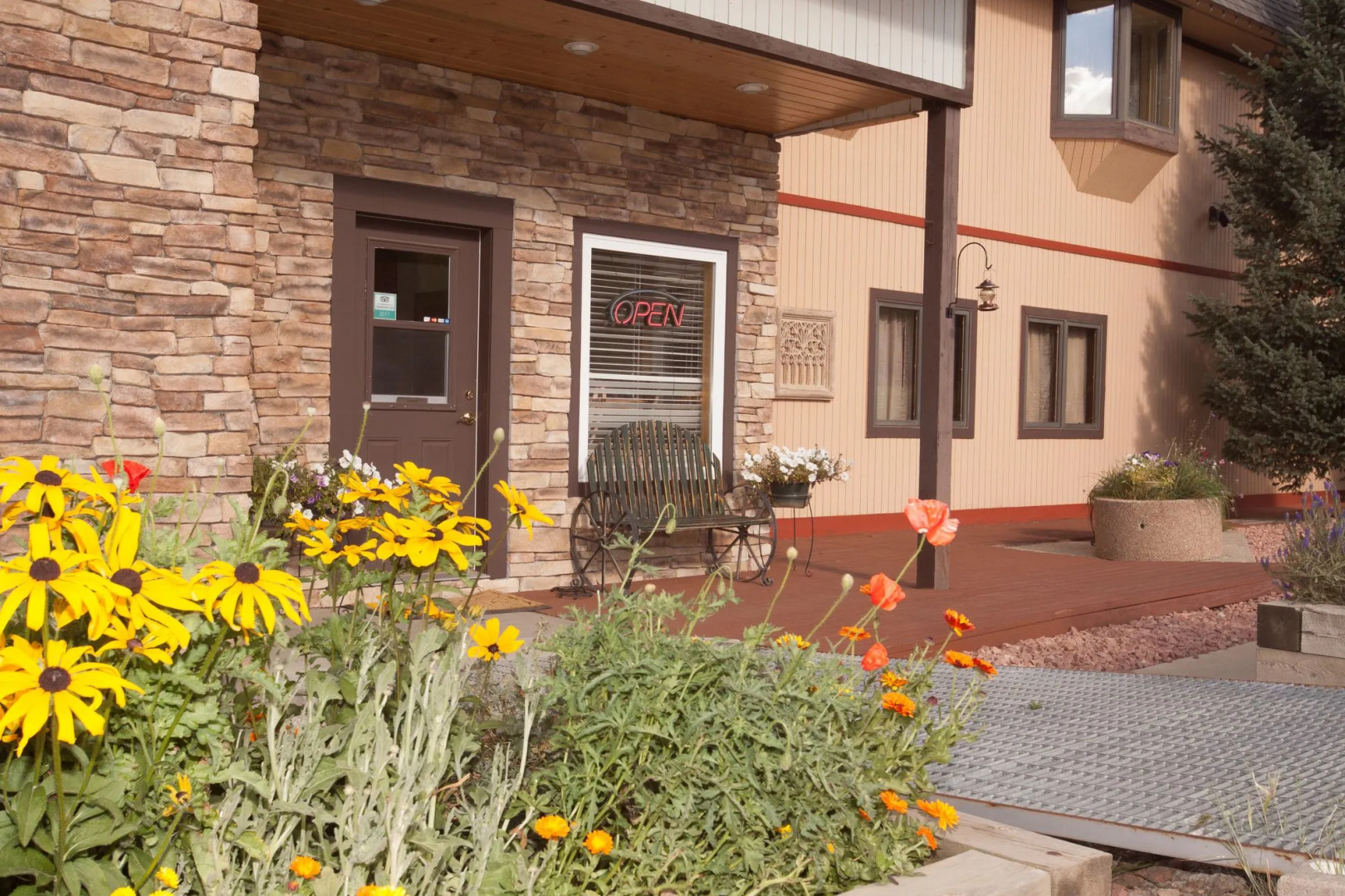 Valley Hi Motel - Near Winter Park Visitor Center