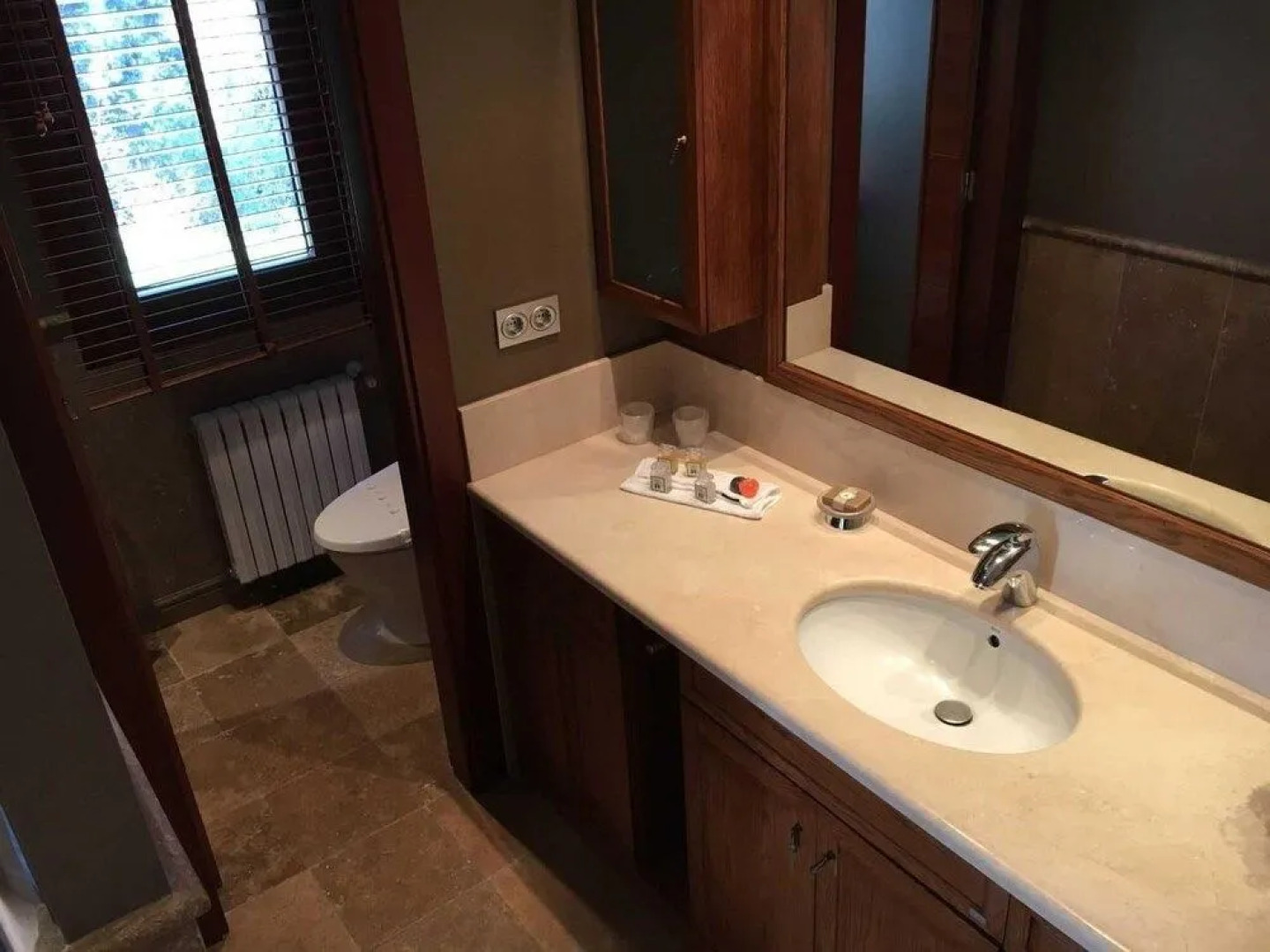 Hotel Reina Adosinda