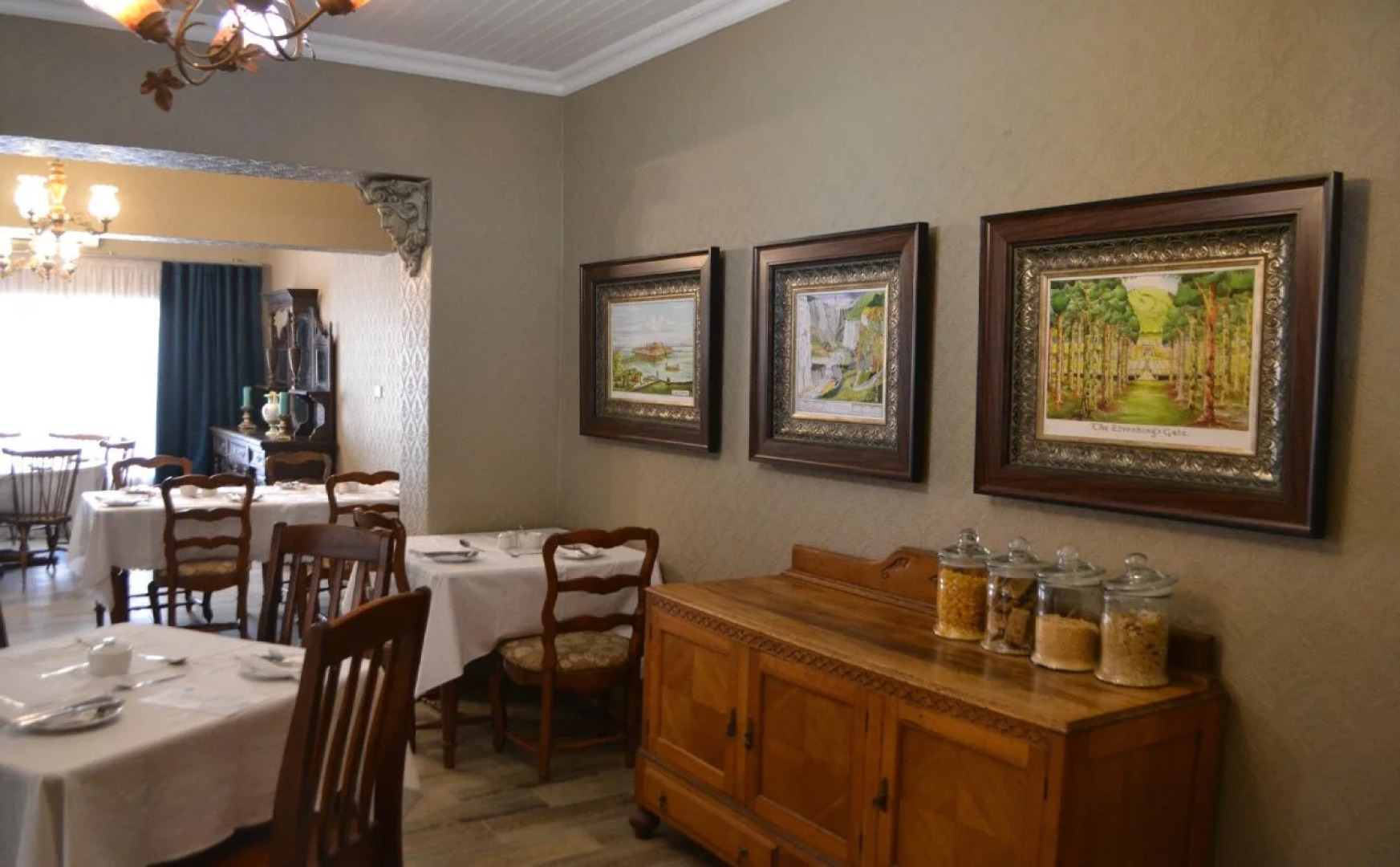 Hobbit Boutique Hotel