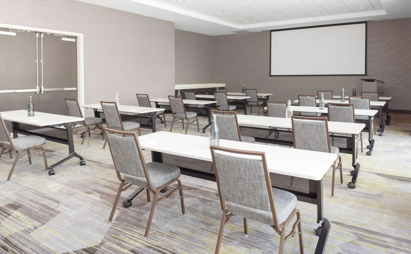 Courtyard by Marriott DeLand Historic Downtown