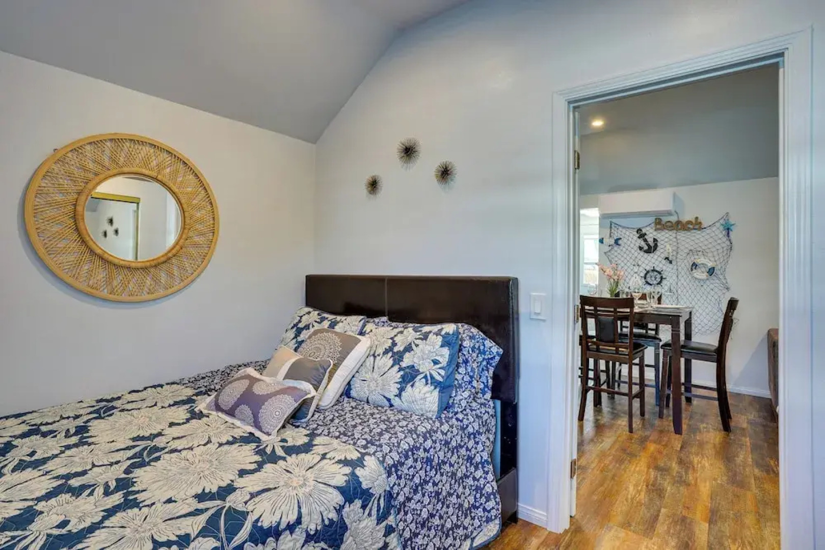 Huntington Beach Haven w/ Gas Grill: Near Water!