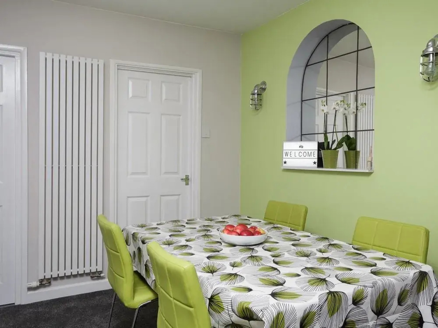 Upper Strand Apartment