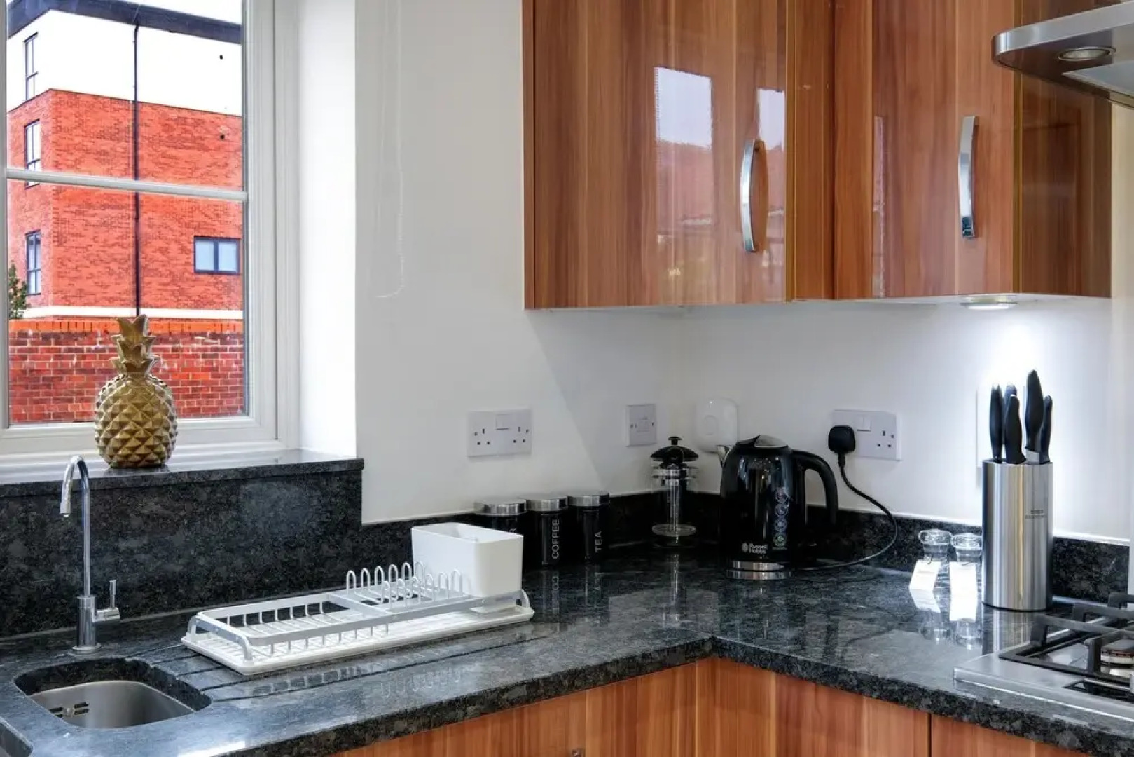 Luxury 5 bedroom Serviced Hse Leavesden