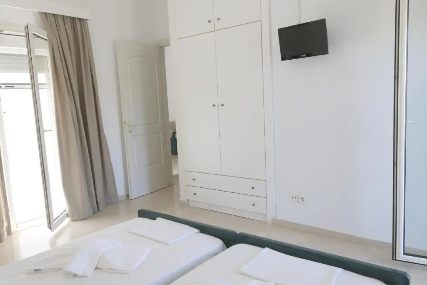 Mitika Hotel Apartments