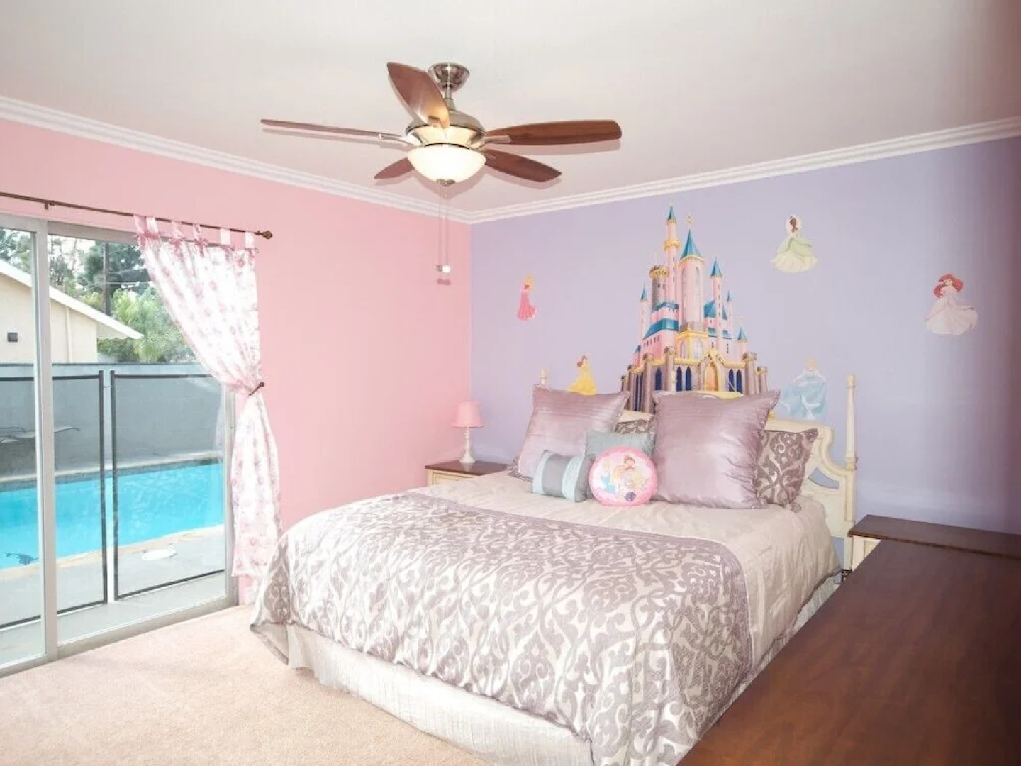 The Wonderland House 5 Bedrooms 3 Bathrooms Home