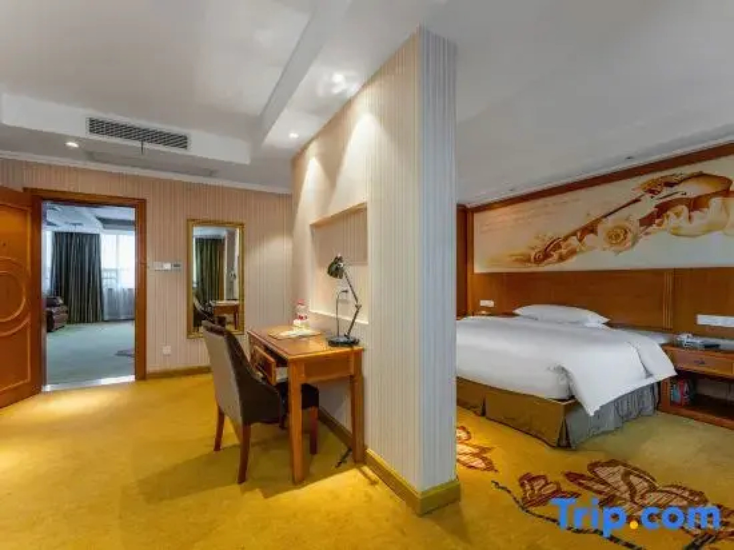 Vienna Classic Hotel (Anlu Jiefang Avenue)