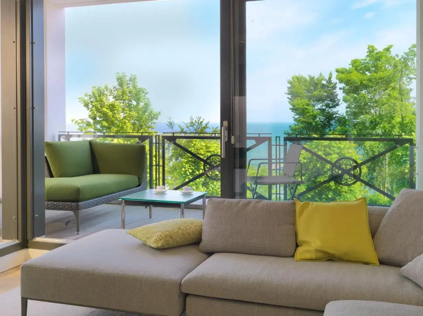 Waterview Cloud - a16737