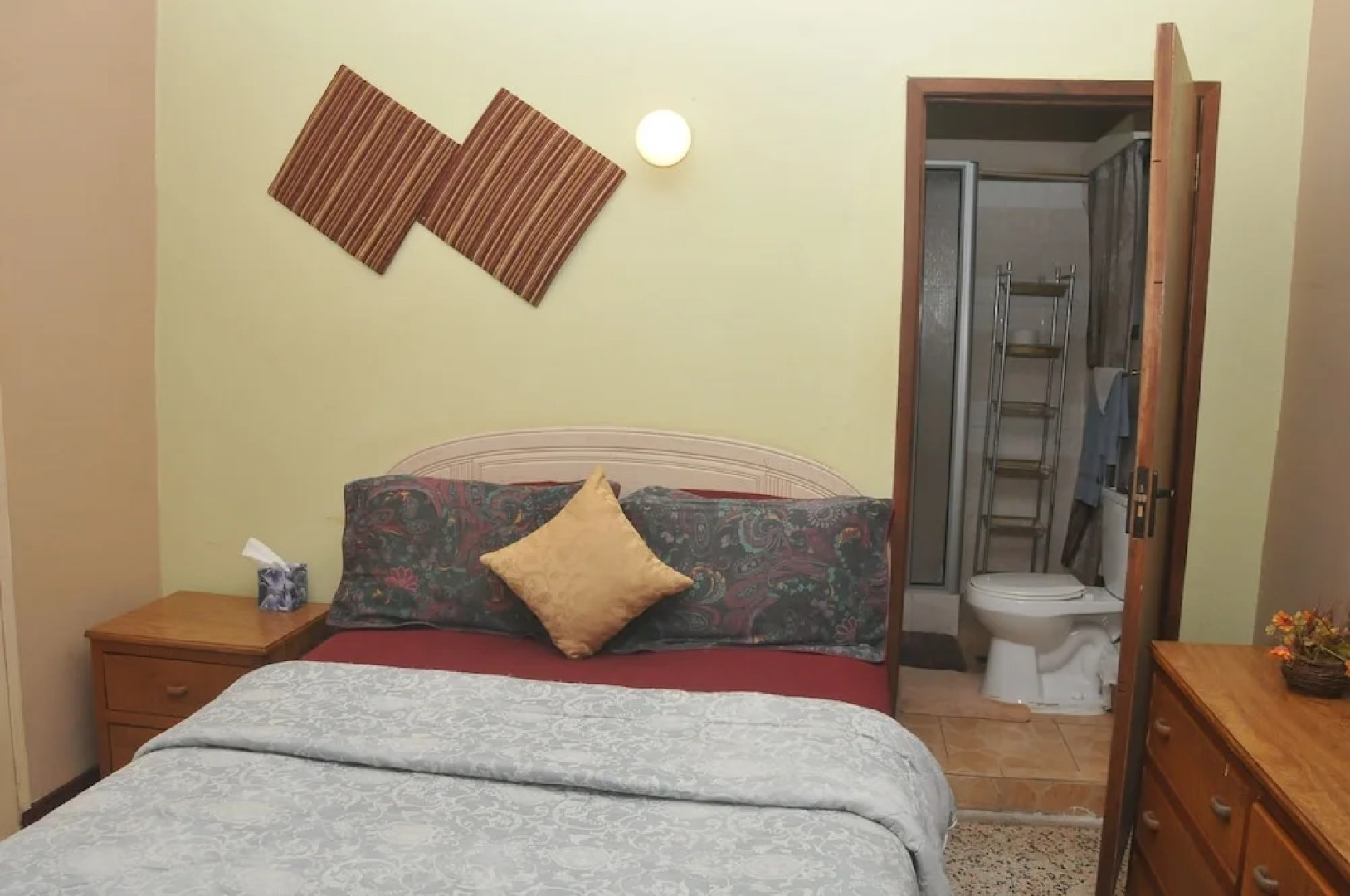 Mokos Bed & Breakfast