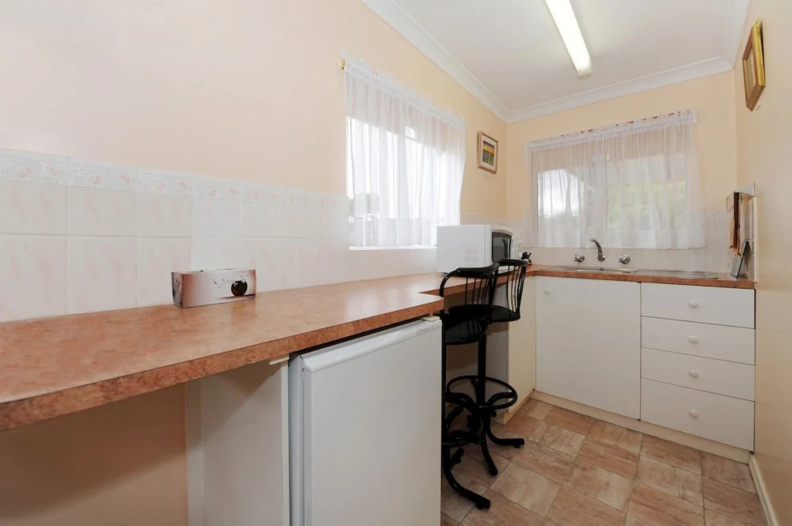 Albany View St Lodge B&B