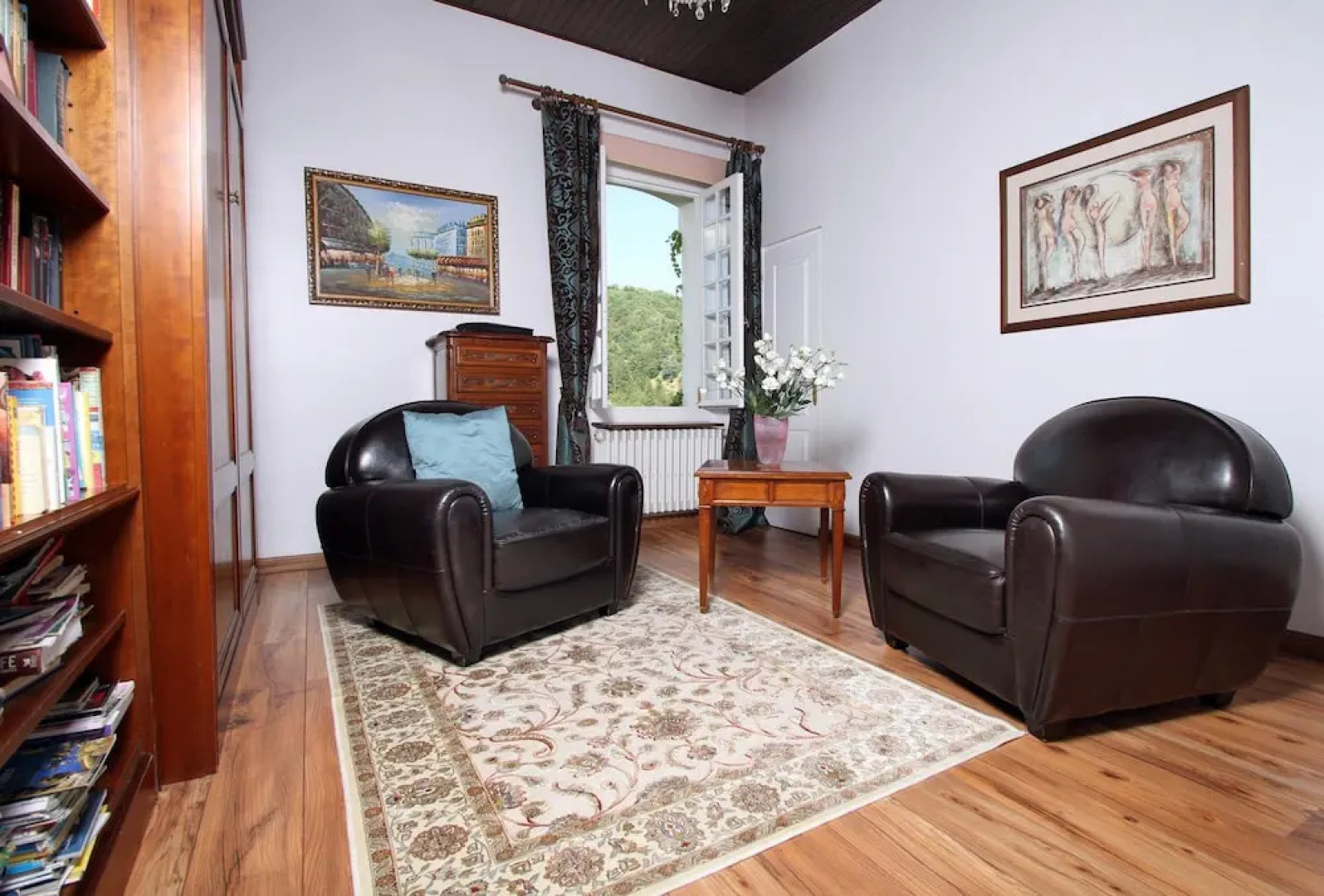 Villa Aimee Luxury Apartments With Heated Pool