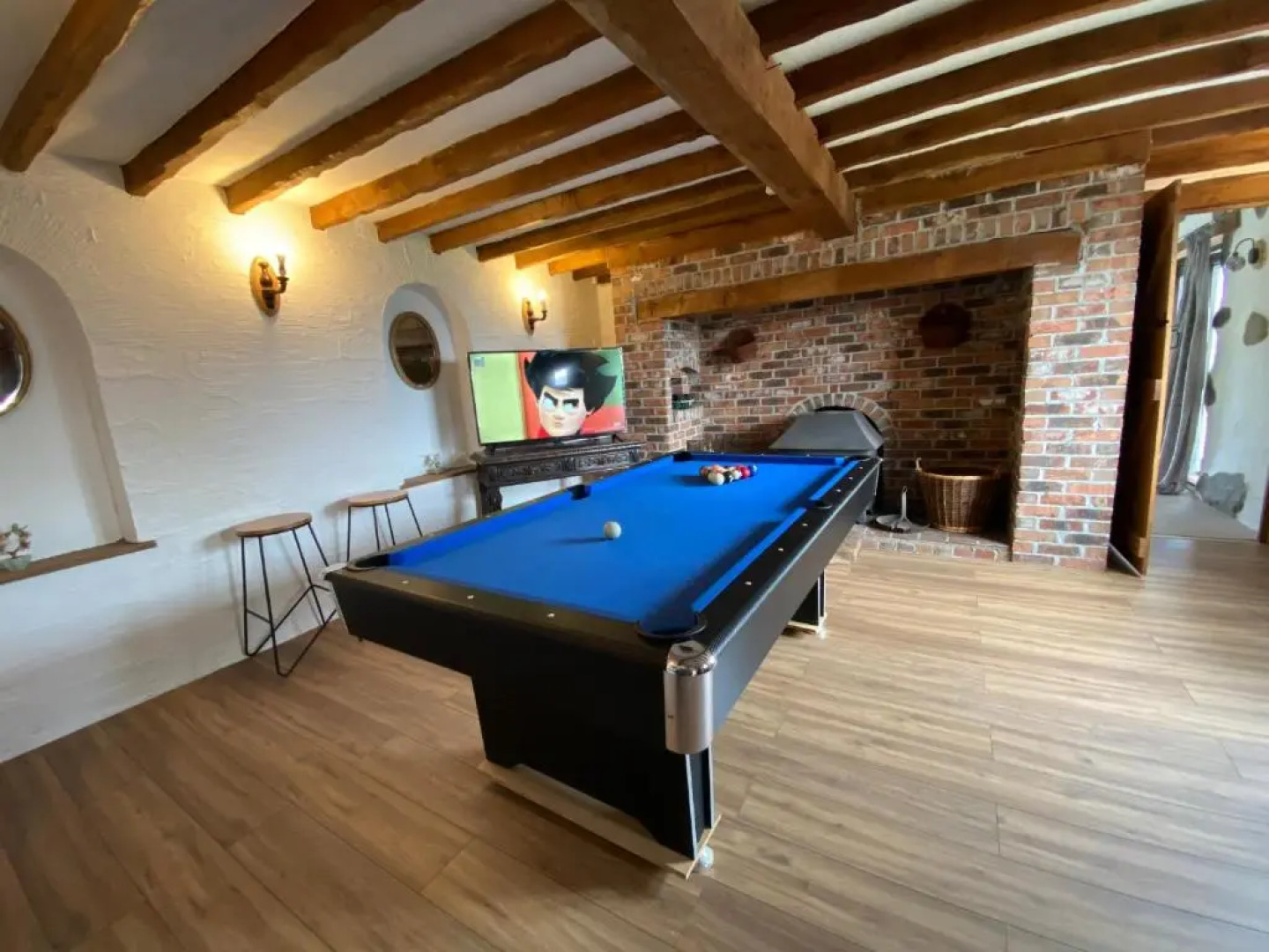 Beautiful secluded farmhouse with hot tub