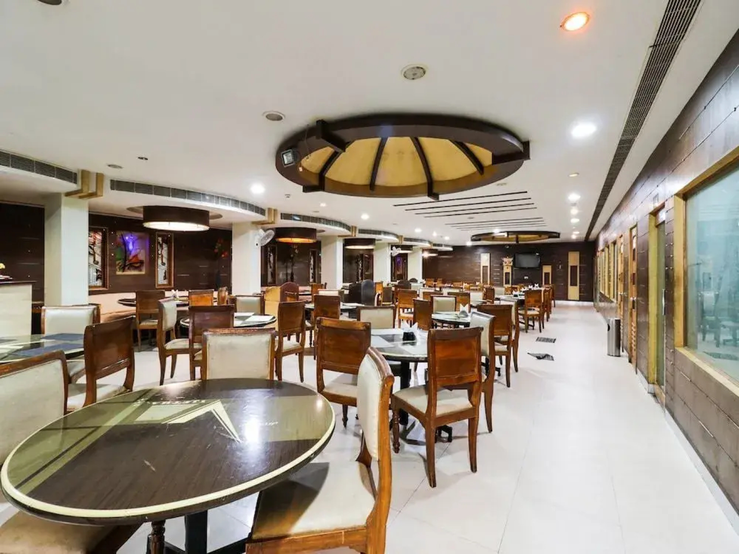 Hotel Vijetha Inn by OYO Rooms