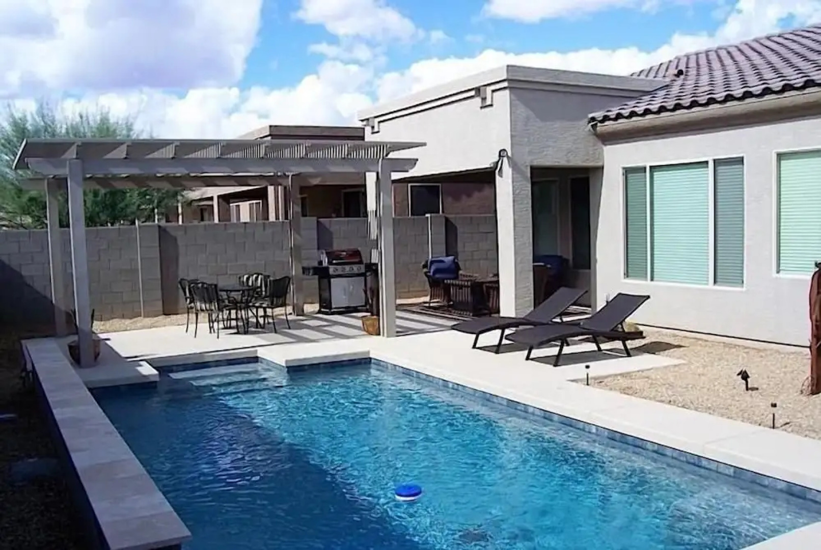 Pleasant Surprise By Signature Vacation Rentals