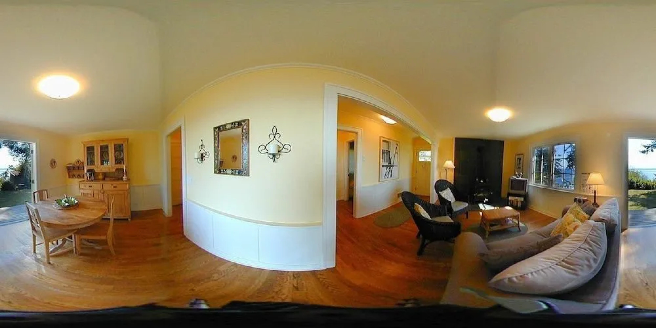 Smugglers Lagoon Beach Cottage