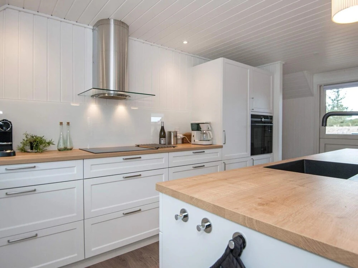 Alluring Holiday Home in Henne With Terrace