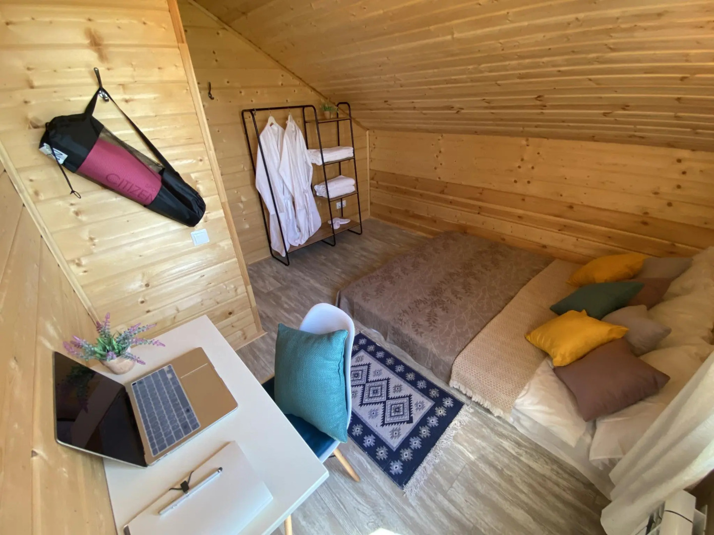 Уютный двухэтажный дом