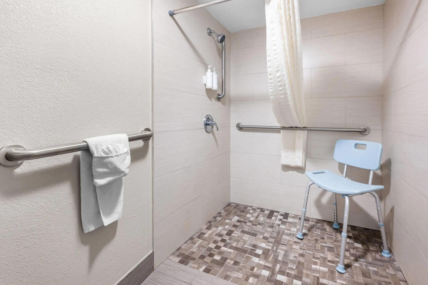 Days Inn by Wyndham Hoover Birmingham