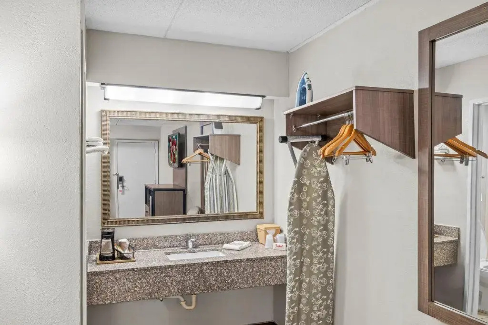 Red Roof Inn Jackson Downtown - Fairgrounds