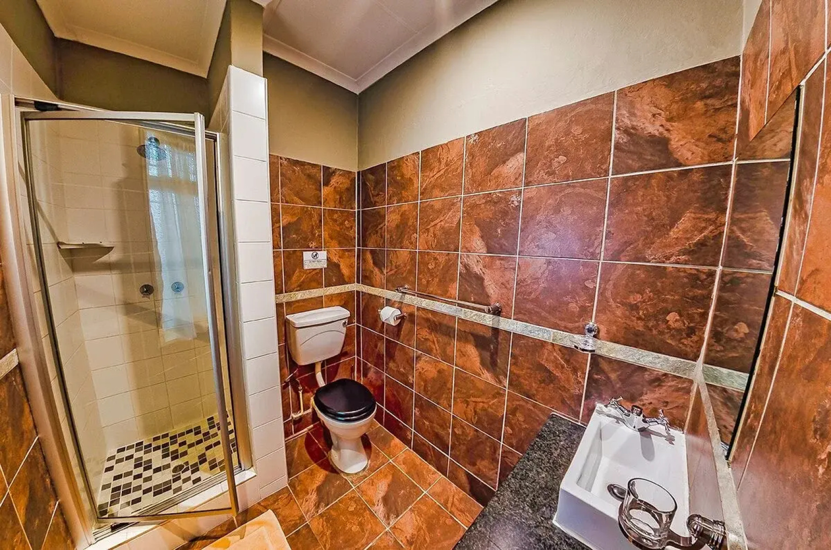 Amper Bo Guesthouse