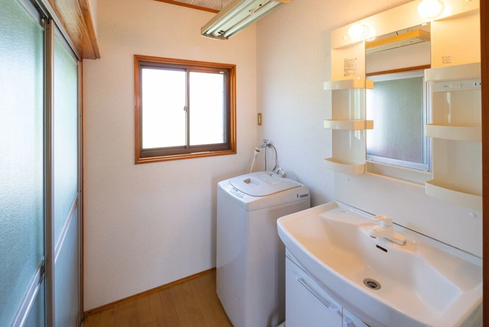 Sasayakanaouchi Shinjo Tarumizu