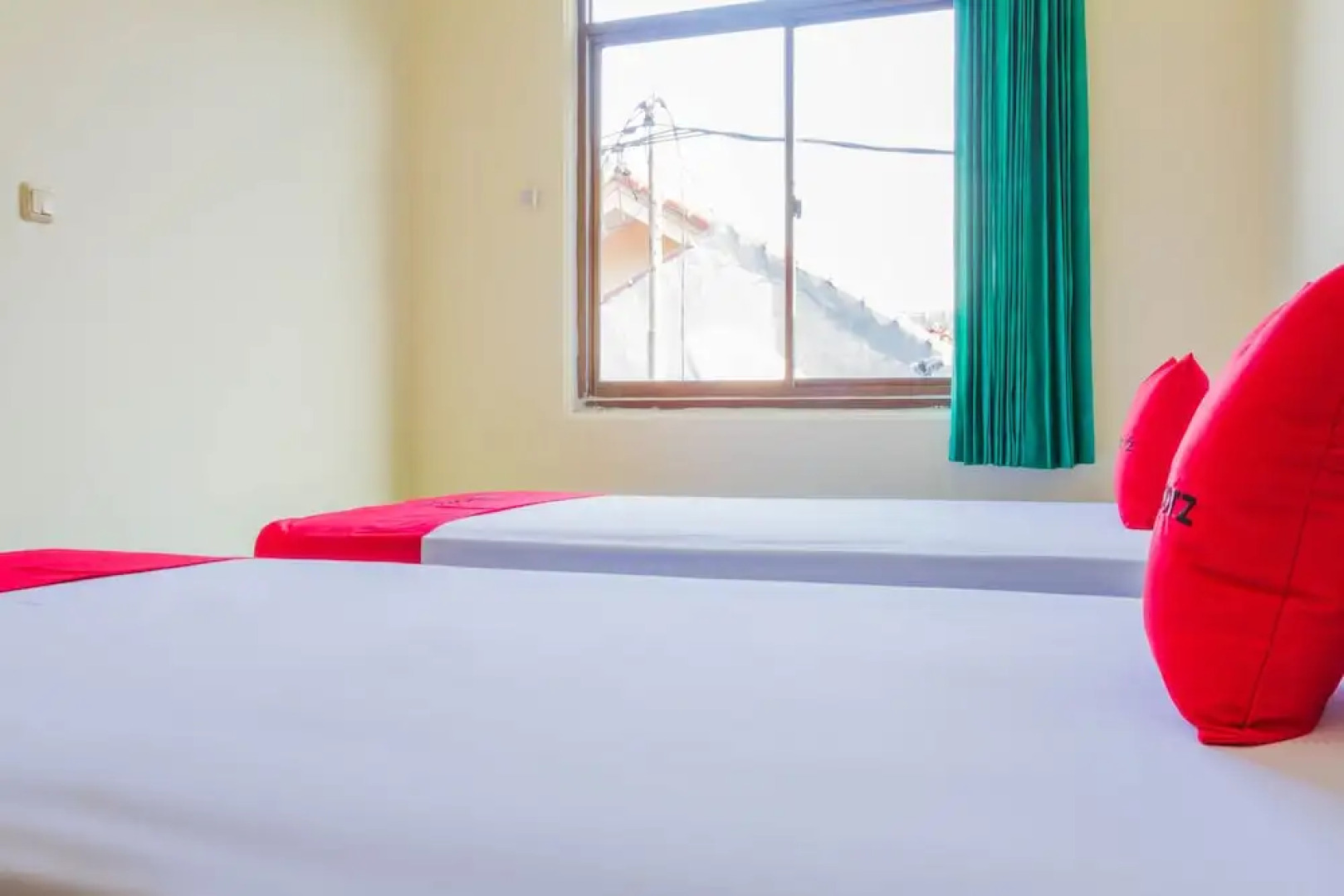 Reddoorz Near Grage City Mall 2