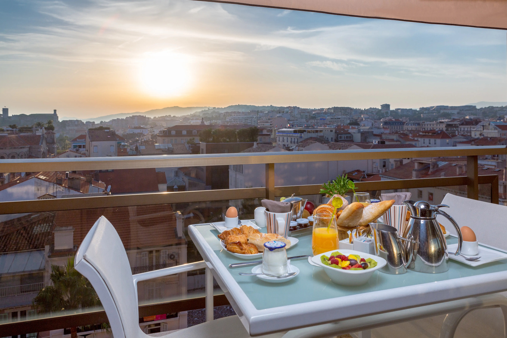 Отель Barriere Le Gray d'Albion