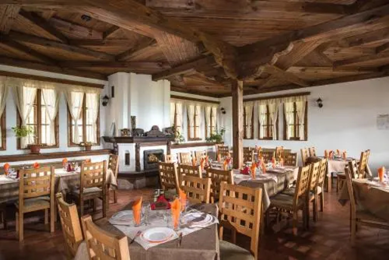 Kostadinovi Kashti Complex