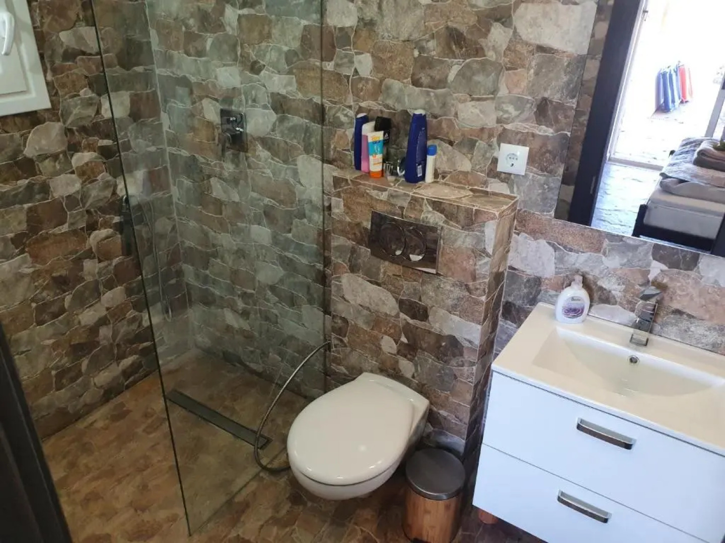 Willa wakacyjna z basenem w Eretria